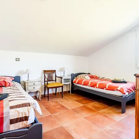 Apartment La Grange D'anthounin