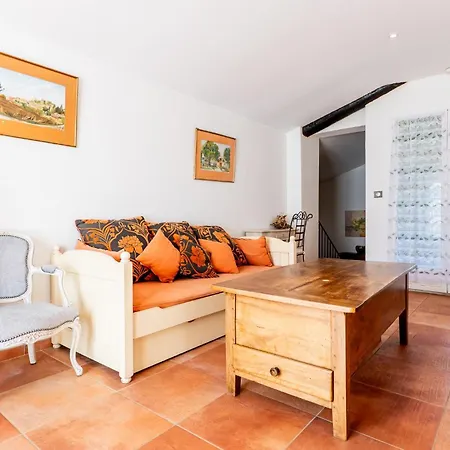 La Grange D'anthounin Apartment